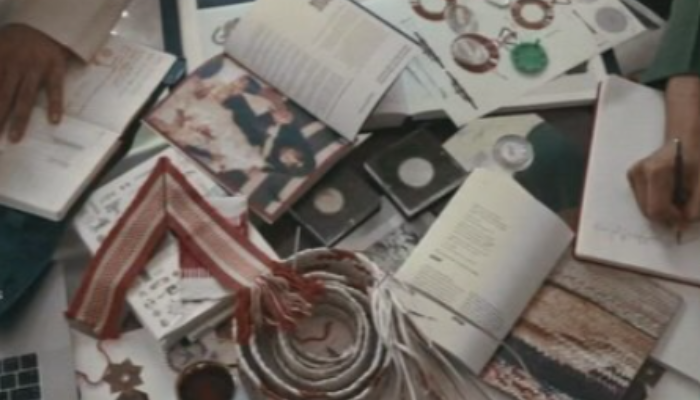 Customized gold jewelry gift guide