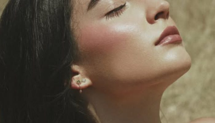 How to Style Earrings