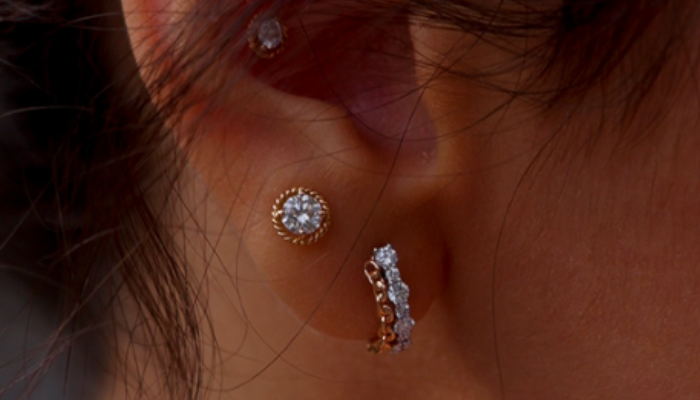 what size of diamond stud earring is best